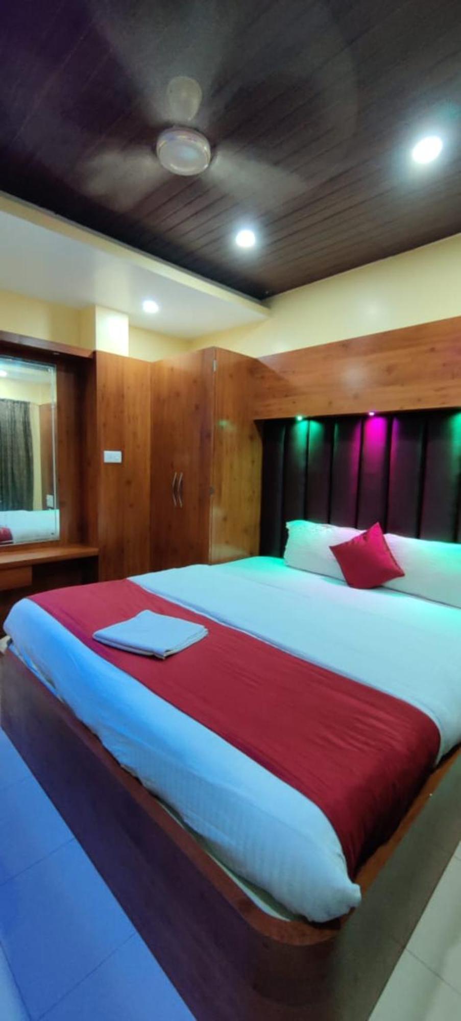 Hotel Ashray 普里 外观 照片