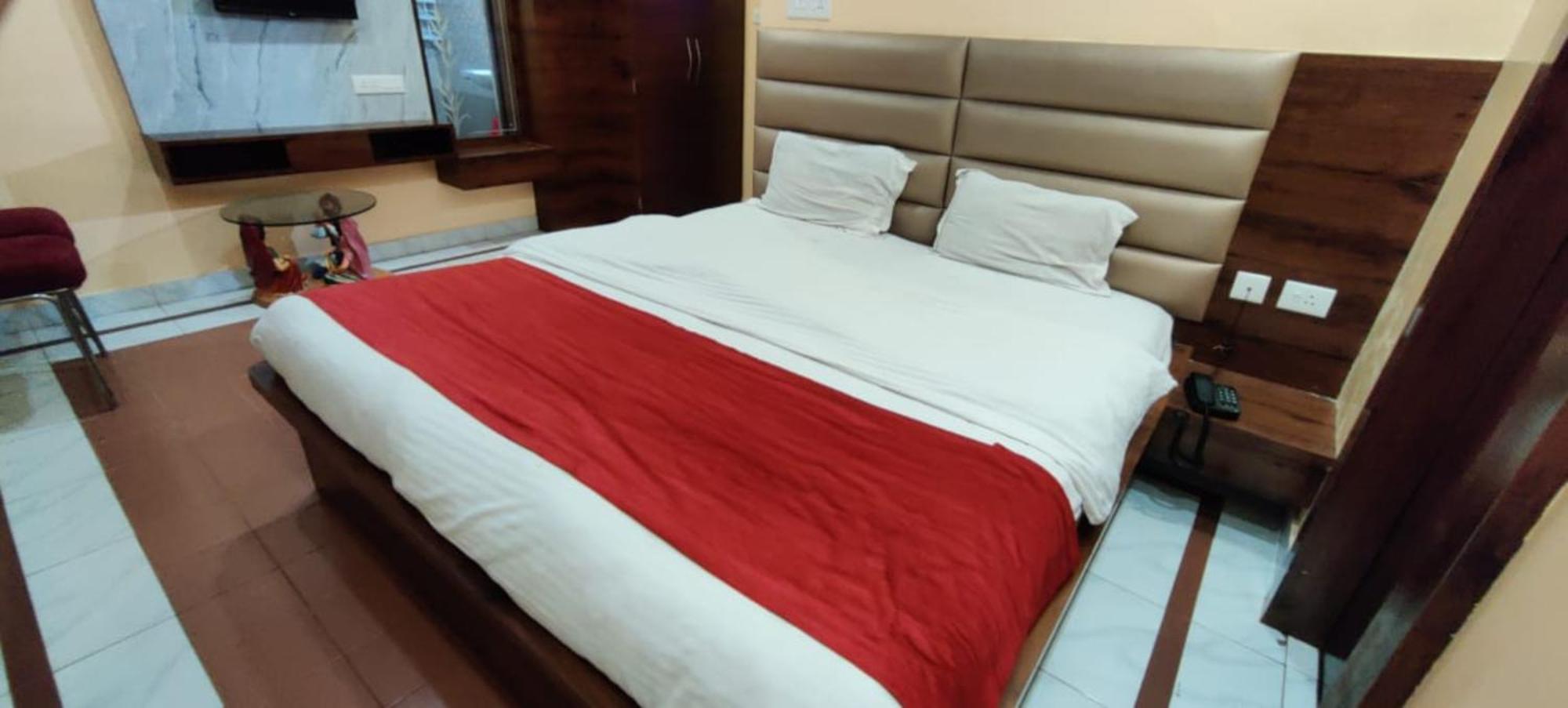 Hotel Ashray 普里 外观 照片