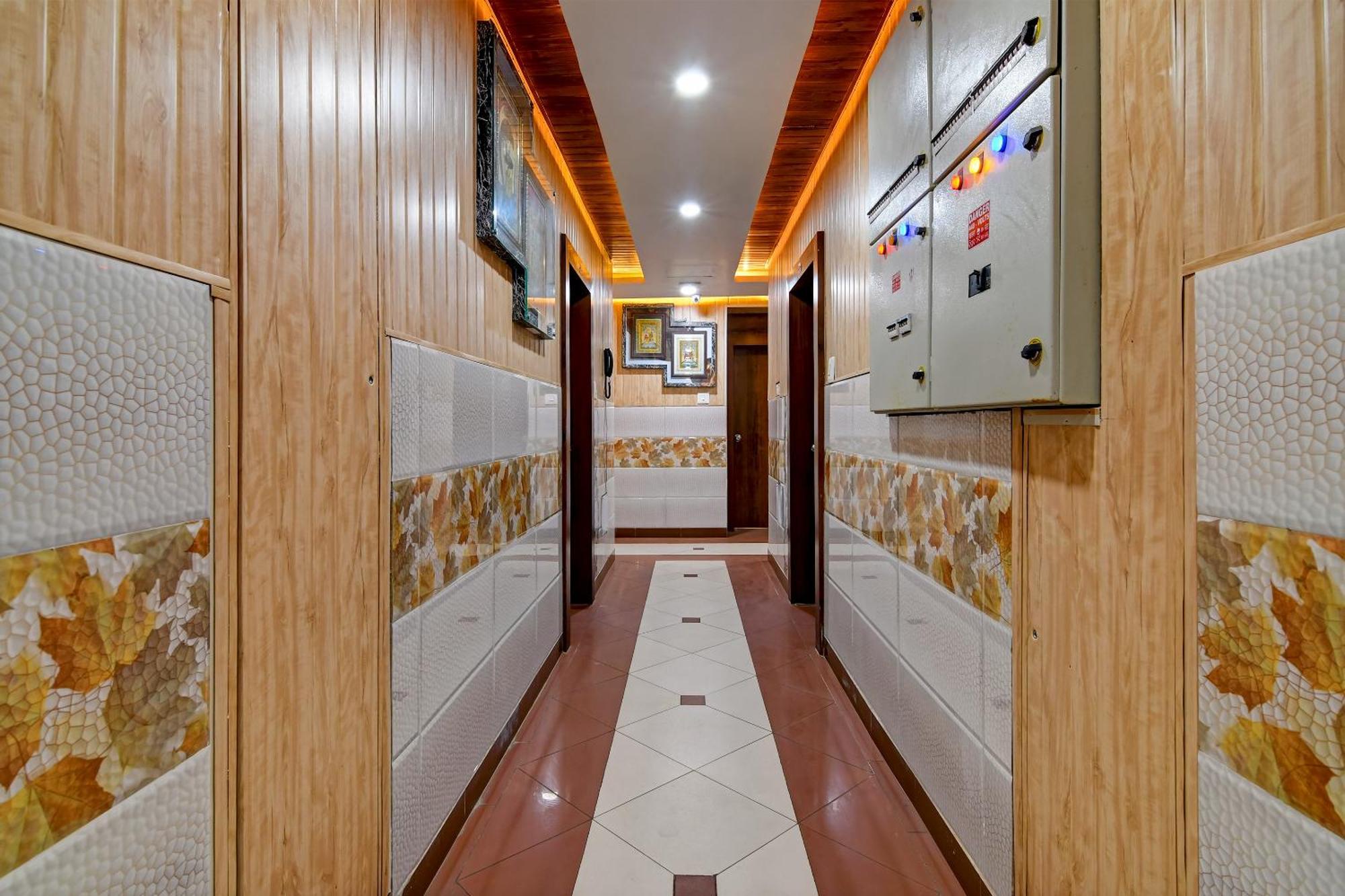 Hotel Ashray 普里 外观 照片