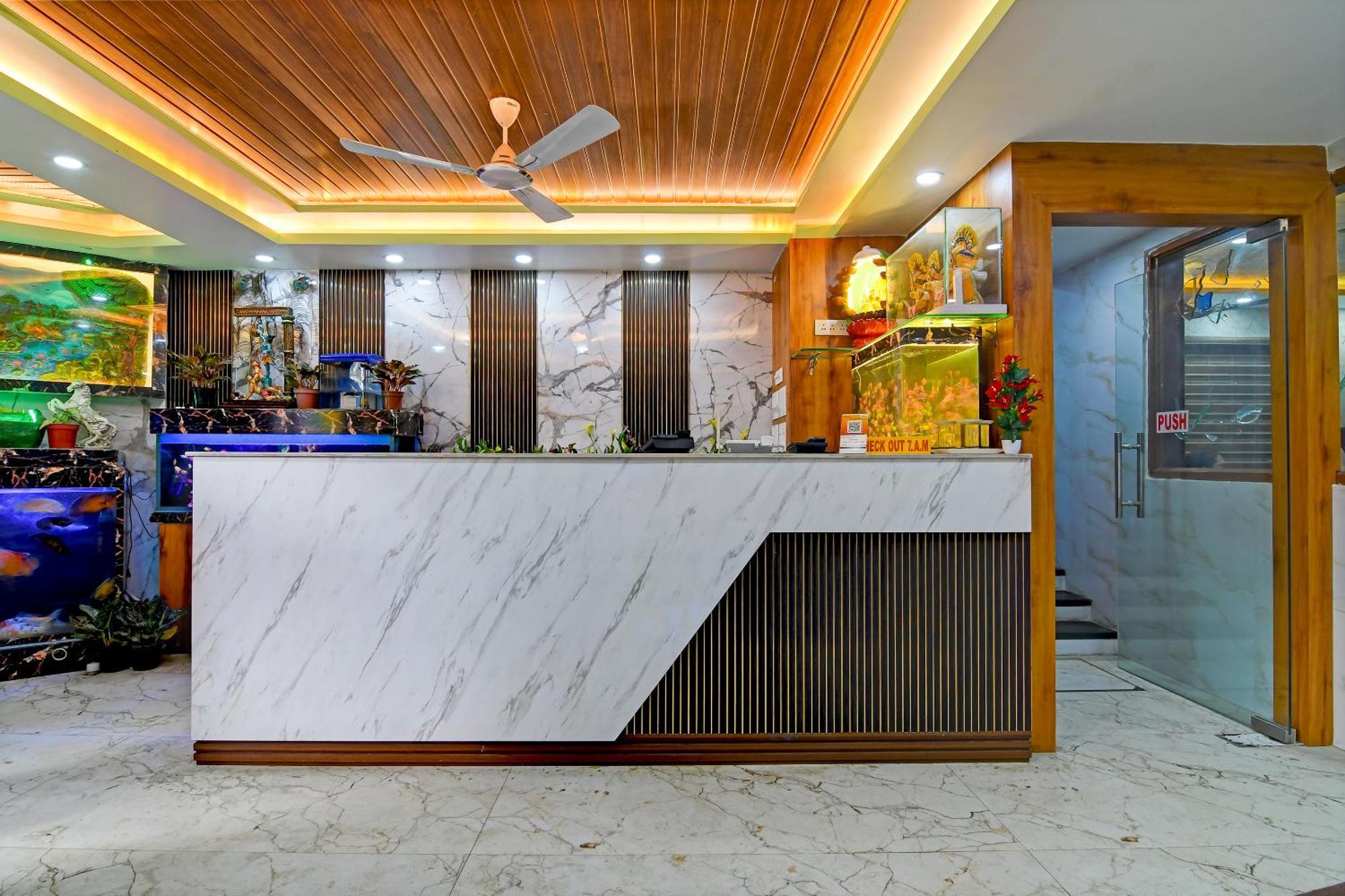 Hotel Ashray 普里 外观 照片