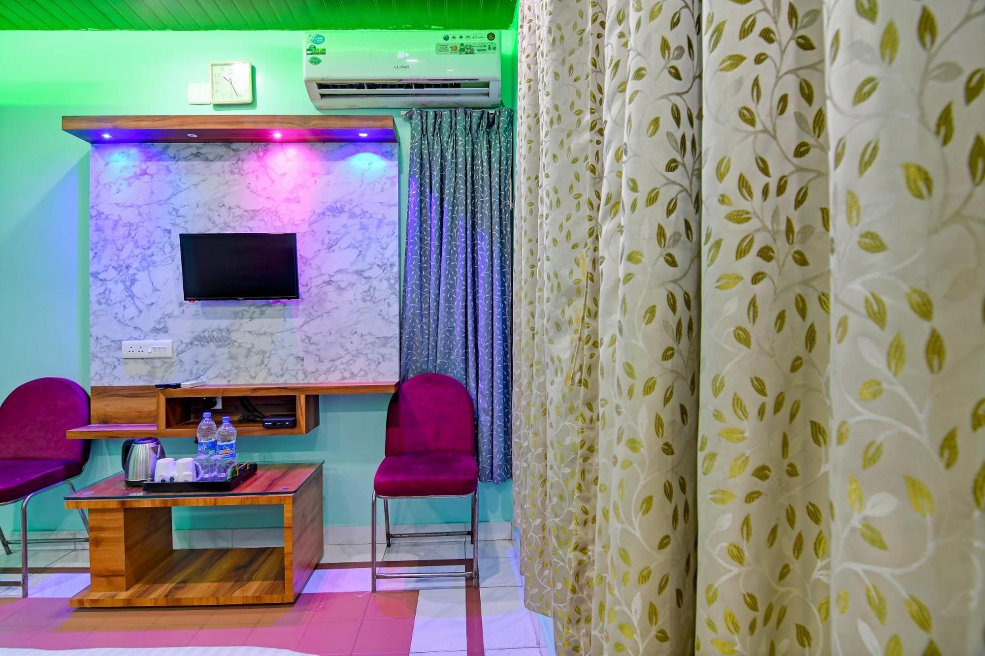 Hotel Ashray 普里 外观 照片