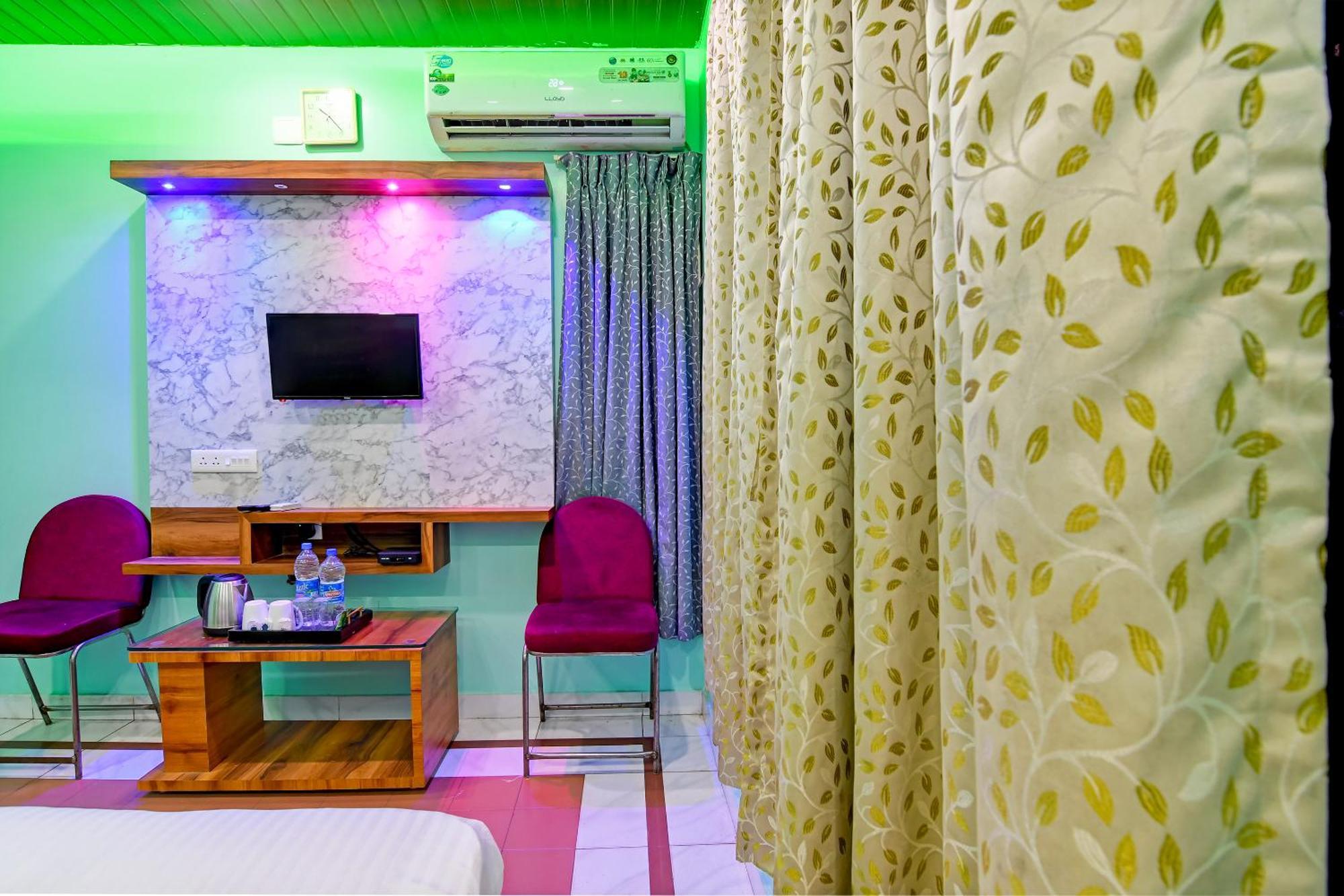 Hotel Ashray 普里 外观 照片
