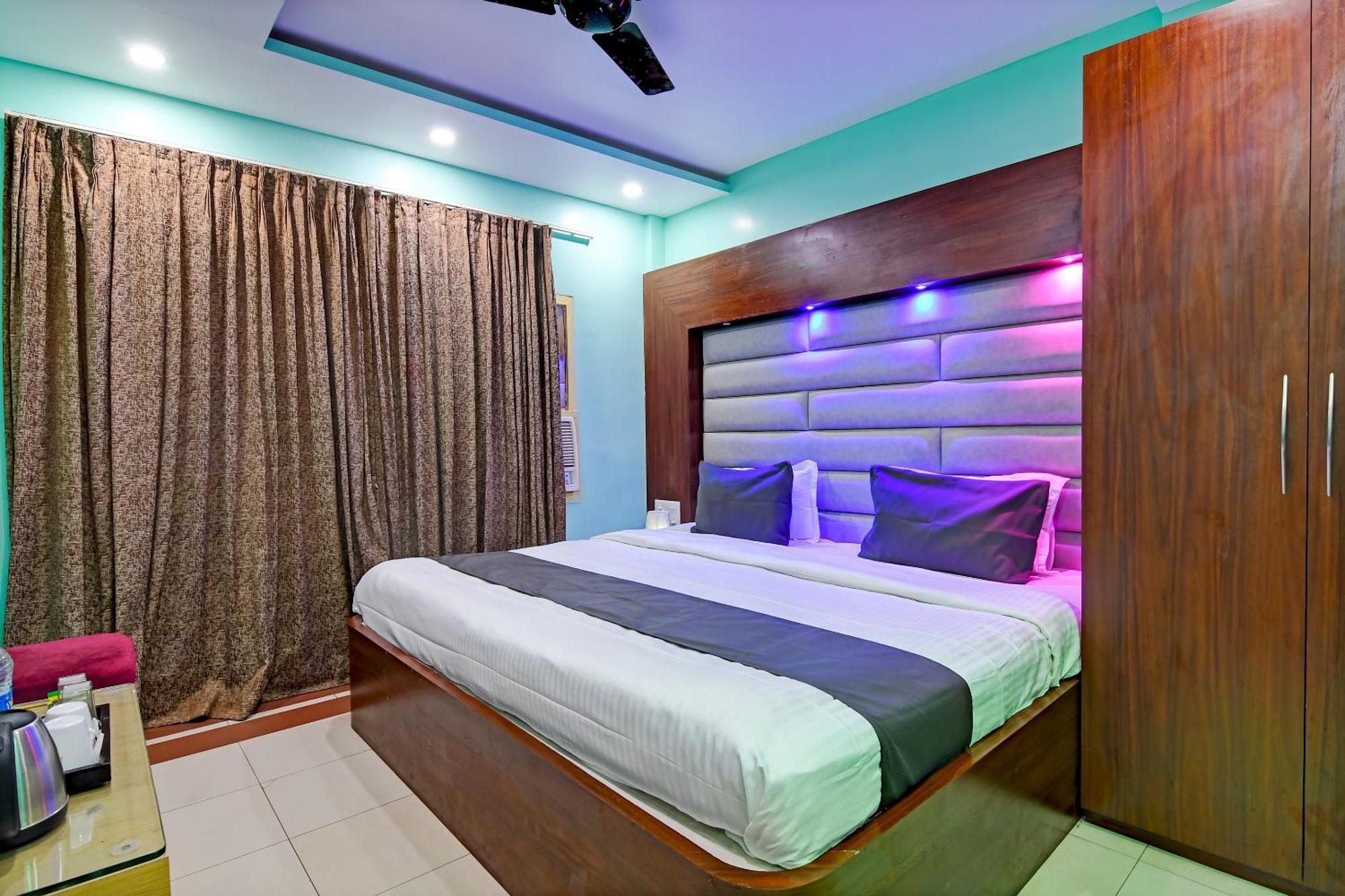 Hotel Ashray 普里 外观 照片