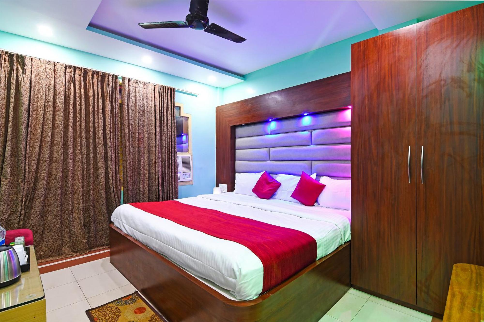 Hotel Ashray 普里 外观 照片